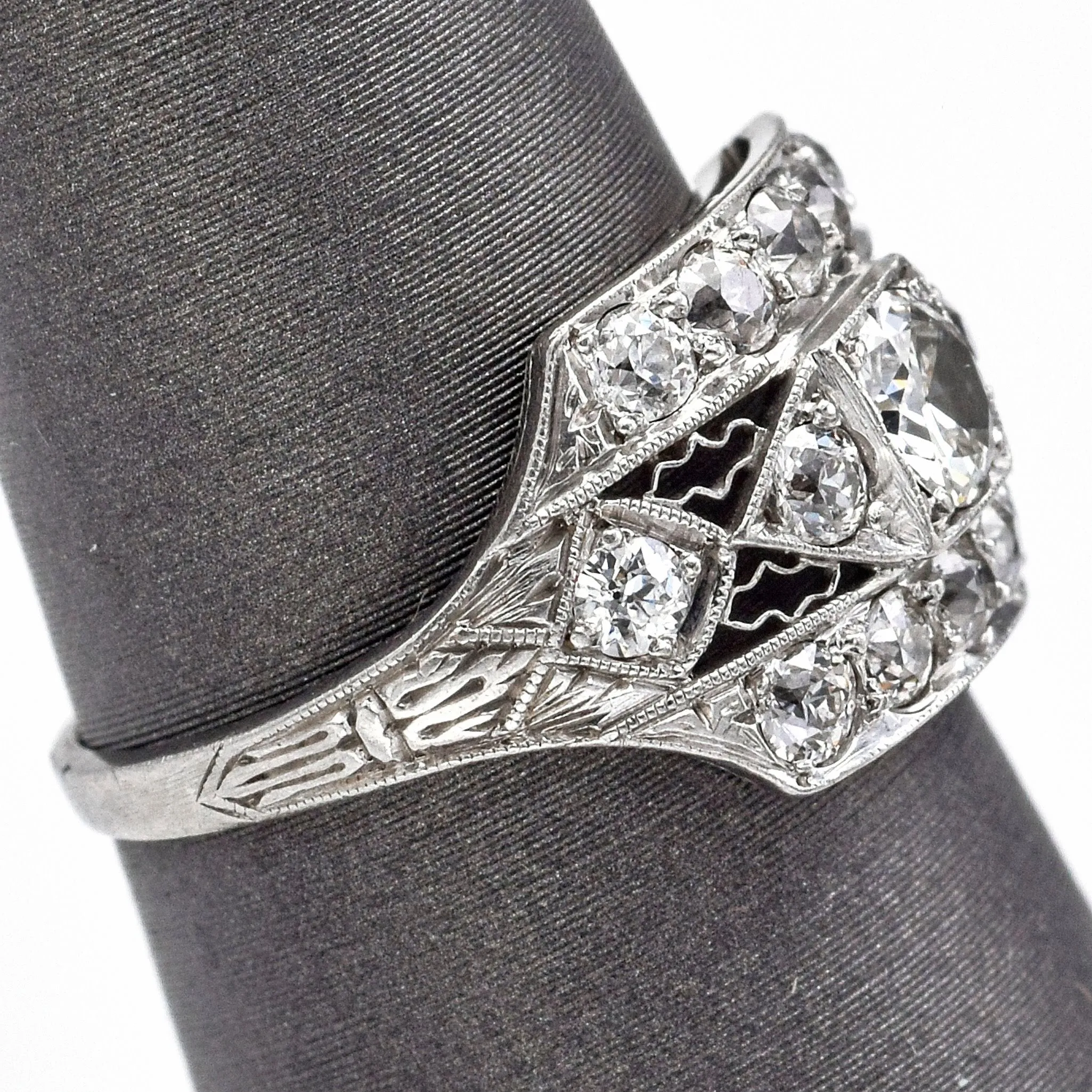 Antique Platinum 1.02 TCW Diamond Art Deco Band Ring G/H VS-1/2