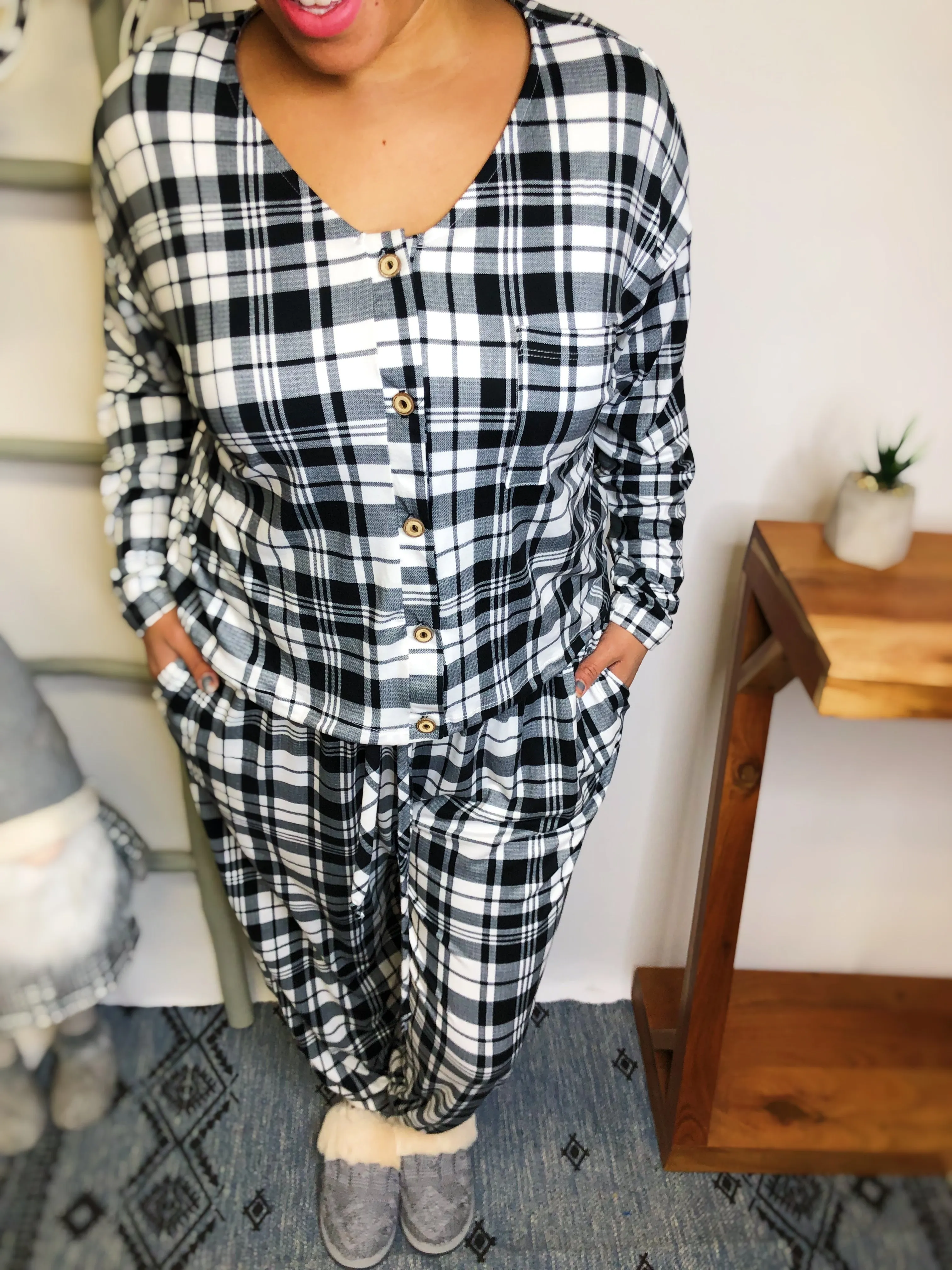 #L523 The Perfect Plaid Match Set (White/Black)