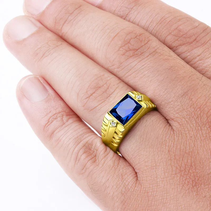 Men's Ring with Sapphire and Diamonds in 14k Yellow Gold