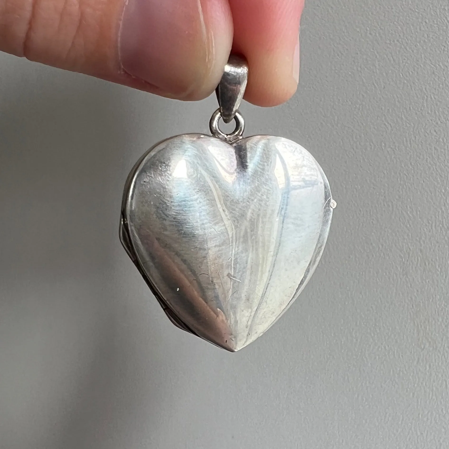 P R E - L O V E D  // no heart is simple / sterling silver slightly puffy heart locket / a pendant