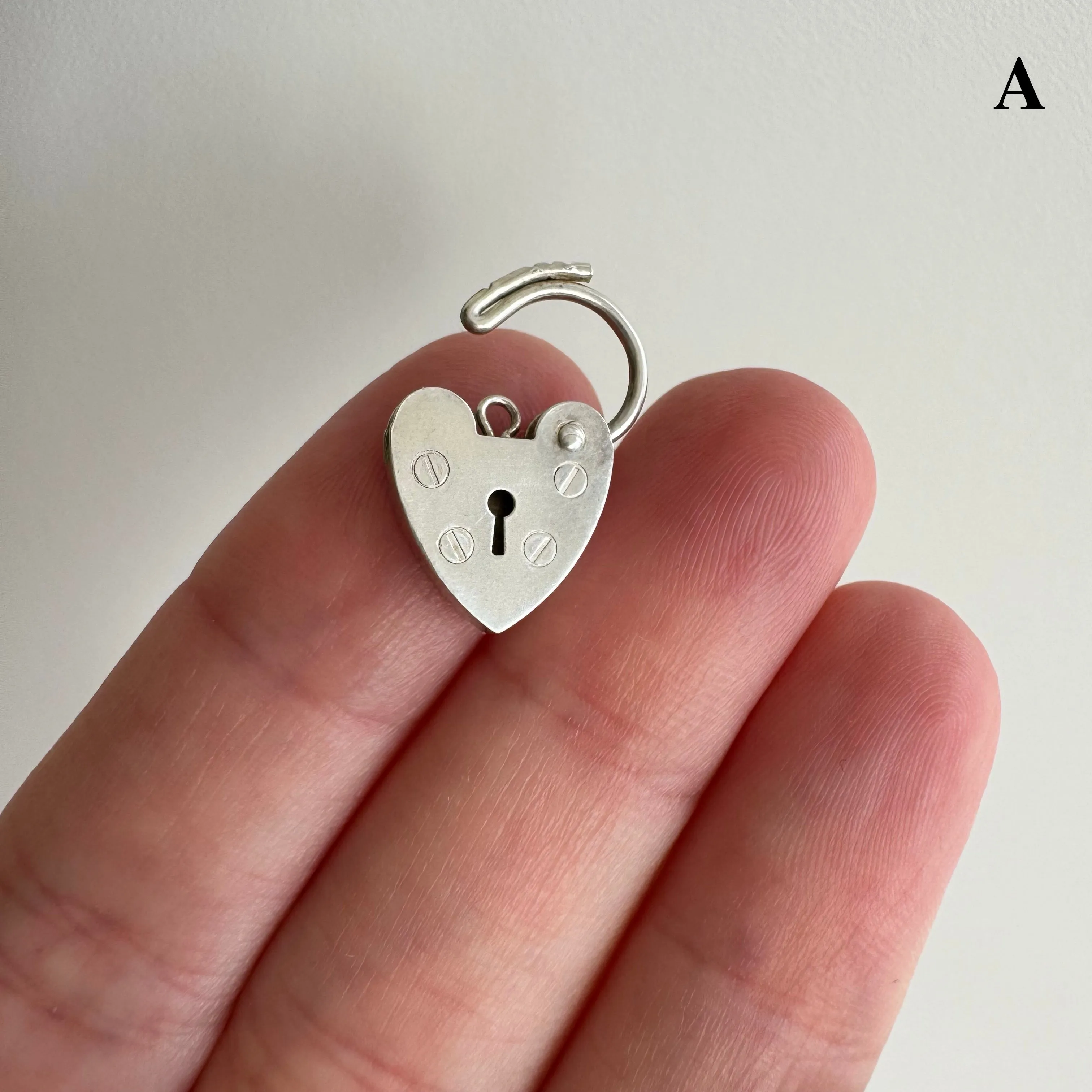 V I N T A G E // functional love / sterling silver heart padlock / a charm or clasp / 15-16mm