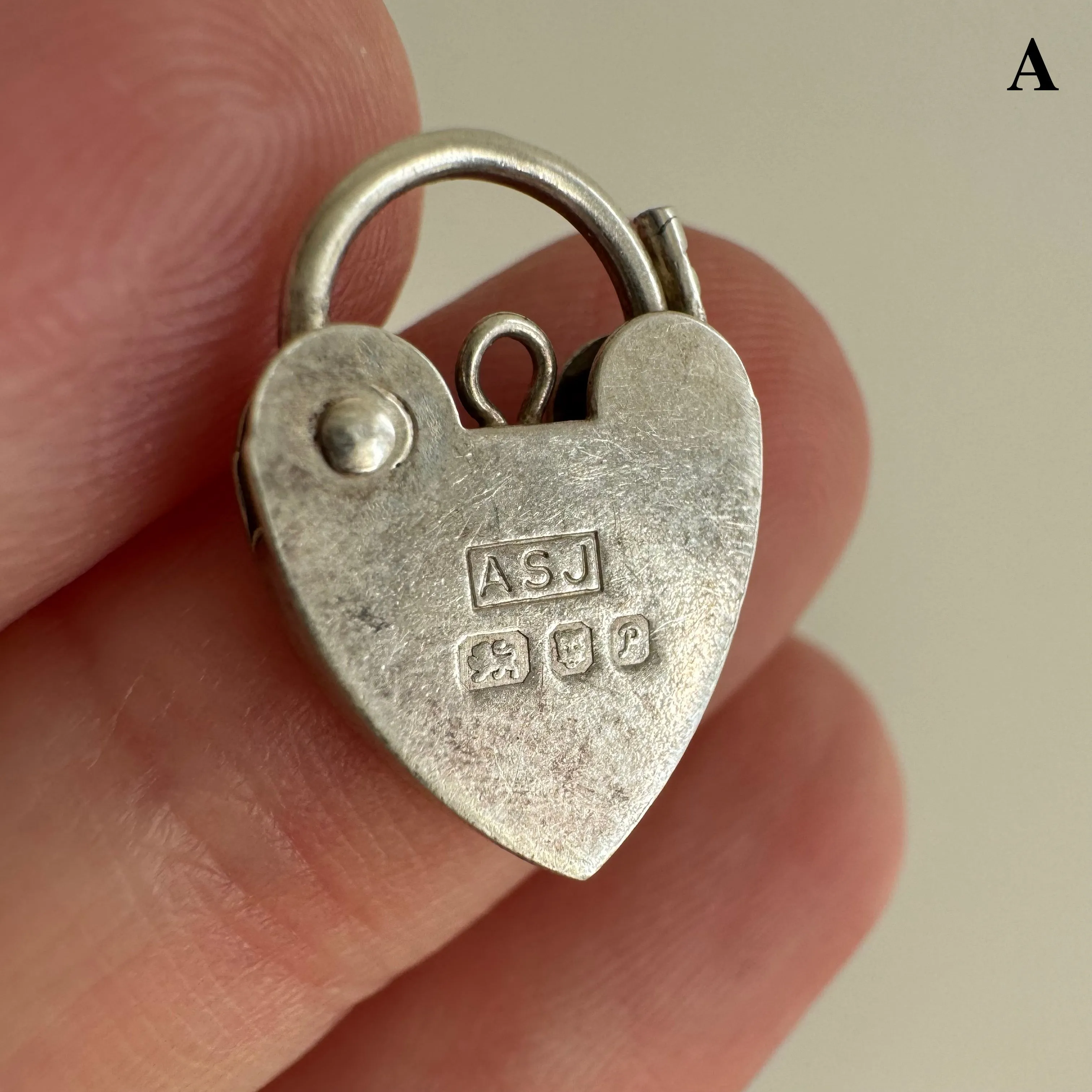 V I N T A G E // functional love / sterling silver heart padlock / a charm or clasp / 15-16mm