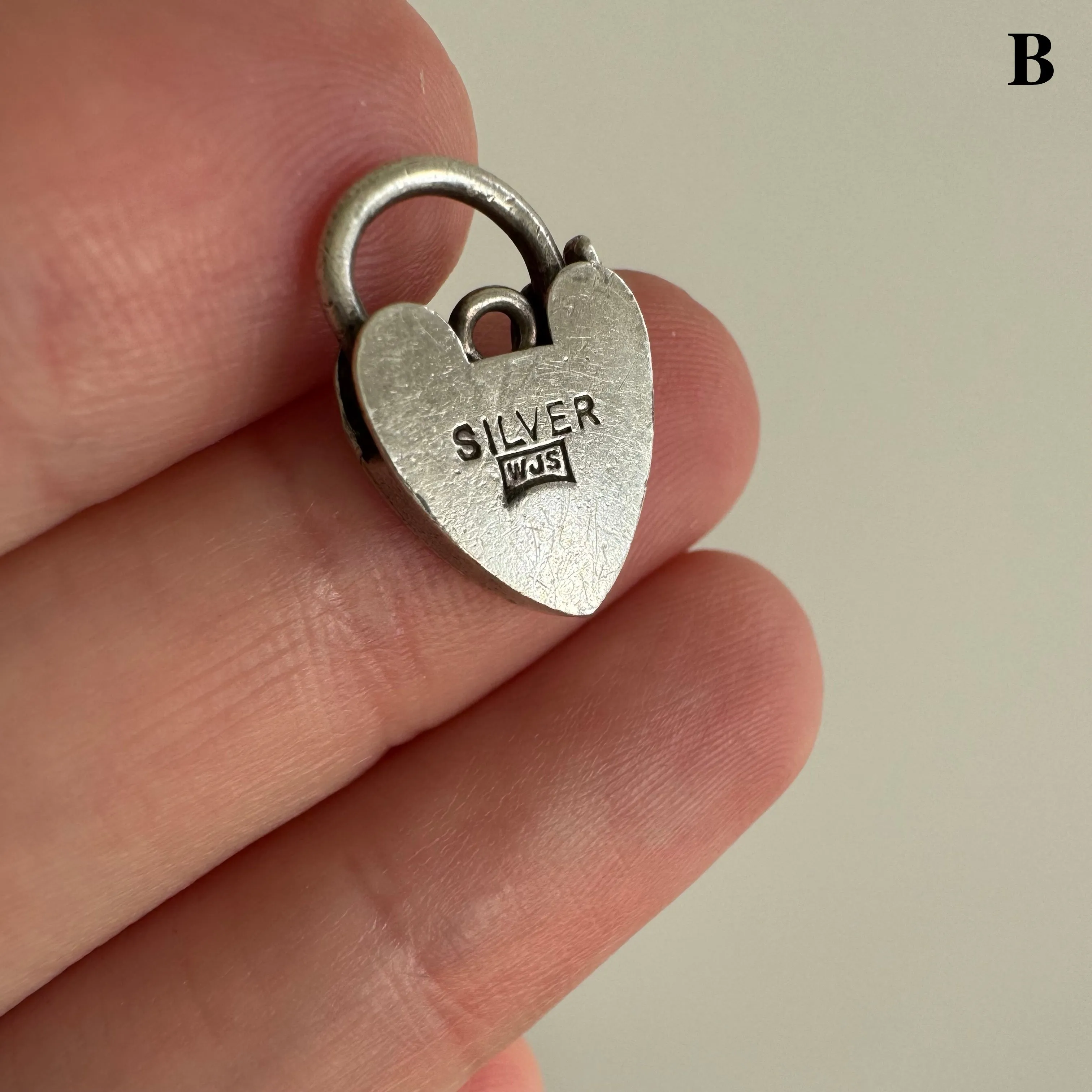 V I N T A G E // functional love / sterling silver heart padlock / a charm or clasp / 15-16mm